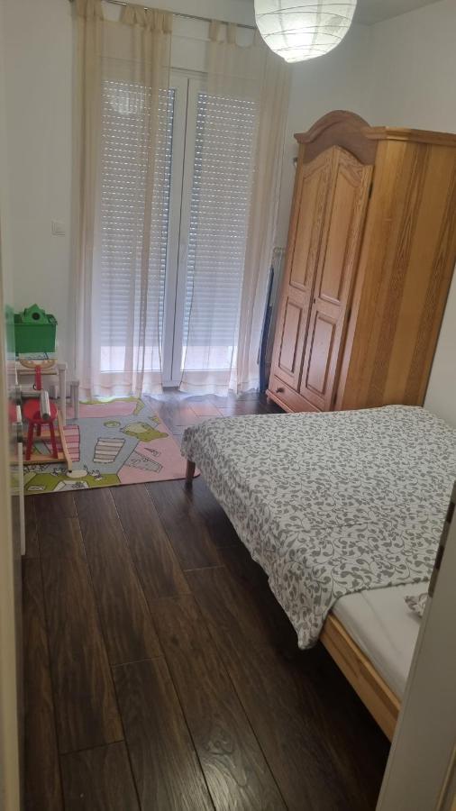 Apartment Meli Сесвете Екстер'єр фото